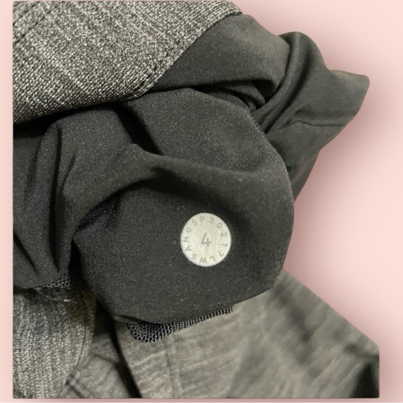 Lululemon On The Fly‎ Pant (28") Heathered Black size 4 - Picture 5 of 10